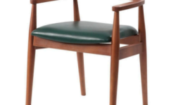 Rio Ahşap Sandalye - Katı ahşap tasarım, ergonomik oturum yapısı sayesinde yoğun kullanıma uygun bir çözüm sunar.