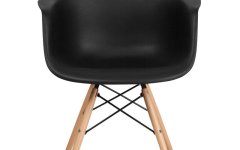 Eames Kollu Sandalye Siyah - Ön kısım kol desteği ile oturma pozisyonunu rahat ve destekleyici yapar.
 