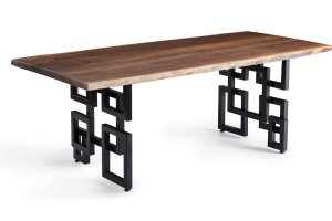 Ev ve Ofis İçin Kütük Ceviz Masalar - Tek parça ceviz masalar, ev ve ofis alanlarında doğal bir görünüm ve sıcak bir atmosfer sağlar.