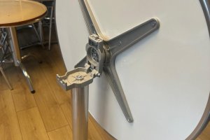 60 cm Çap Paslanmaz Bistro Masa - 60 cm çaplı, 304 kalite paslanmaz masa; cafe-restoranlarda hijyenik ve dayanıklı kullanım sağlar.