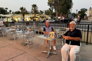 Paslanmaz Cafe Projeleri - Cafe projelerine özel paslanmaz masa çözümleri, modern tasarım ve sağlam yapıyı birleştirir.
 