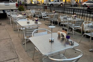 Paslanmaz Dış Mekan Projeleri - Dış mekan paslanmaz masalar, korozyona dayanıklı yapısıyla yağmur ve güneşe karşı uzun ömürlüdür.
 