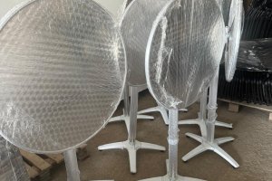 Paslanmaz Bistro Masa - 110 cm yüksekliğinde, 60 cm çaplı paslanmaz bistro masa; bar, cafe ve restoranlarda modern ve dayanıklı kullanım sunar.