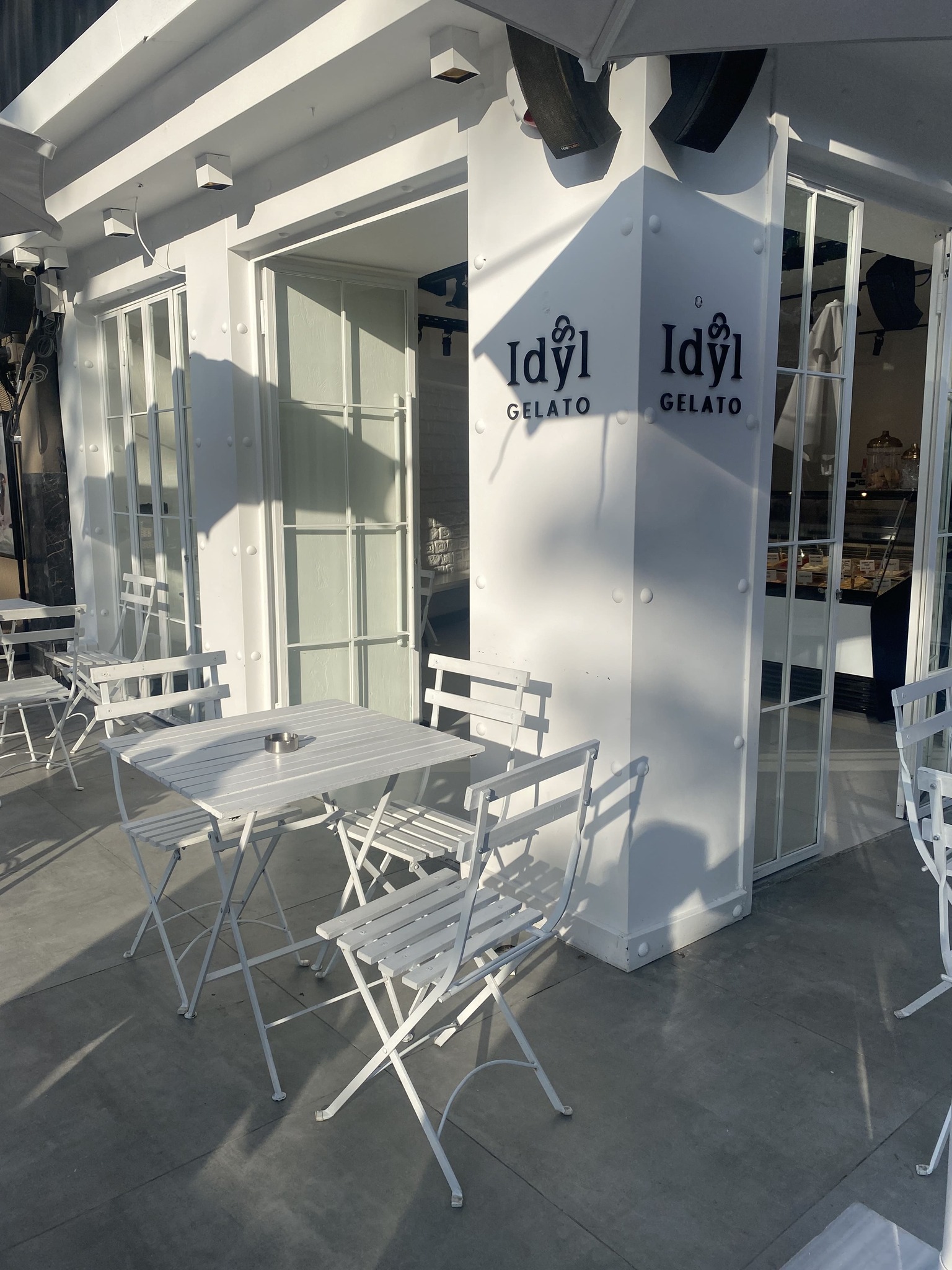 Endüstriyel kafe masa sandalye tasarımı