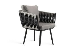 Dış Mekan Sandalyeler - Bahçe, balkon ve teras gibi açık alanlar için tasarlanmış dış mekan sandalyeleri, dayanıklı malzemeleri ve ergonomik tasarımıyla şıklığı ve konforu bir araya getirir.