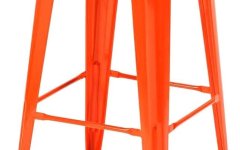 Metal Bar Tolix Sandalye  - Tamamen metalden üretilen Tolix sandalyeler, sağlam yapısı sayesinde uzun yıllar kullanım sağlar.