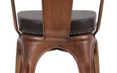 Tolix Cafe Sandalyesi  - Nemden korunarak temizlendiğinde Tolix sandalye uzun ömürlü kullanım sağlar.