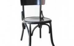 Prag Tonet Sandalye - Ergonomik sırt desteği ve klasik çizgileriyle rahatlık sağlar.