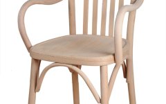 Klasik Tonet Kol Model - Klasik tasarımı ve kol detaylarıyla konforlu oturum sağlar.